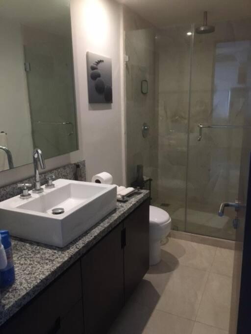 Beautiful 3 Bedroom, Fully Furnished, On The Beach Mazatlán Exterior foto