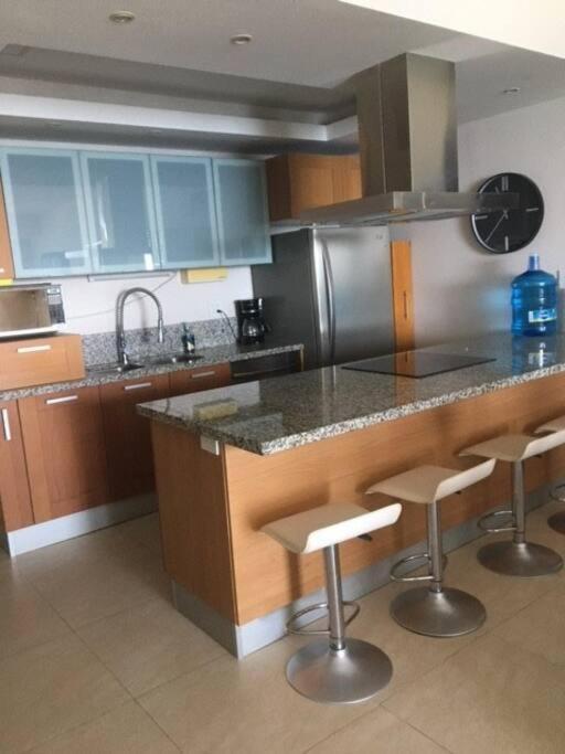 Beautiful 3 Bedroom, Fully Furnished, On The Beach Mazatlán Exterior foto