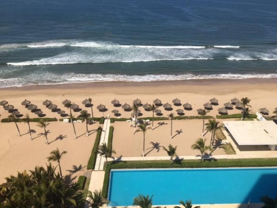 Beautiful 3 Bedroom, Fully Furnished, On The Beach Mazatlán Exterior foto